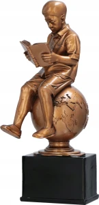 Statuetka szkolna uczeń nauka absolwent globus szkoła 17 cm + grawer