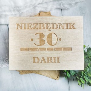 Niezbędnik urodzinowy, skrzynka z grawerem, drewniane pudełko PERSONALIZACJA 