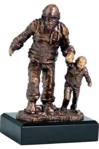 Statuetka odlewana - strażactwo RFST2020 19,5 cm z tabliczką