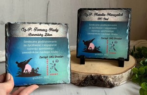 Podziękowanie statuetka z kamienia 15cm + podstawka 