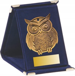 Medal w etui welur sowa szkolnictwo prymus najlepszy uczeń personalizacja