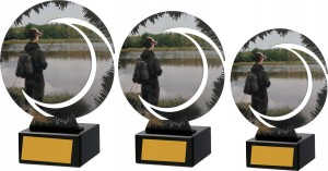 Trofea wędkarskie WĘDKARZ zestaw statuetek 3szt opis 22,20,18cm metal ryby